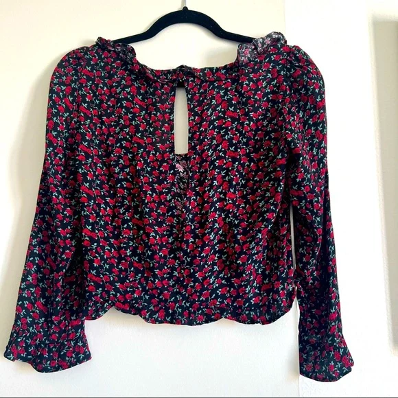 REFORMATION Barb Top in Mabel Black Rose Floral Print - Picture 11 of 11